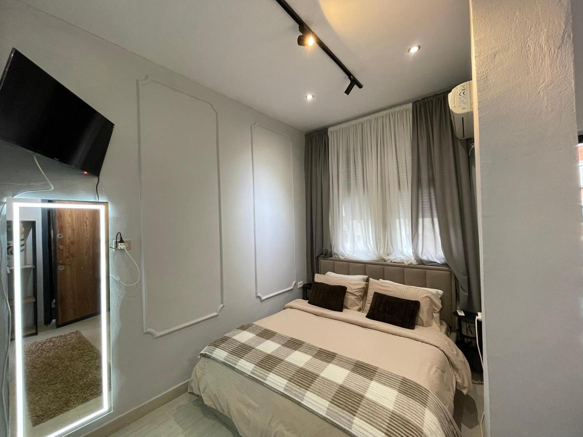 Blloku Tirana Studio Εξωτερικό φωτογραφία